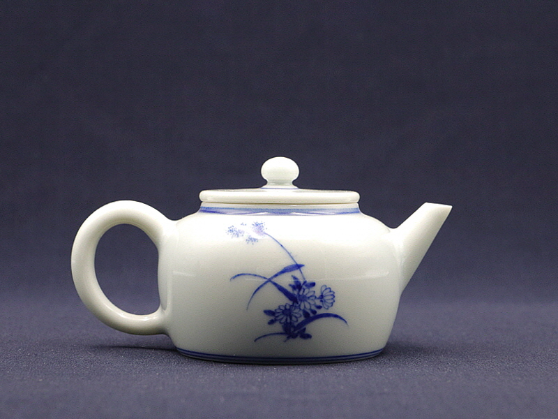 16. 청화 화조문