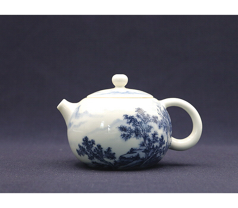 29. 청화 수묵담채 산수문