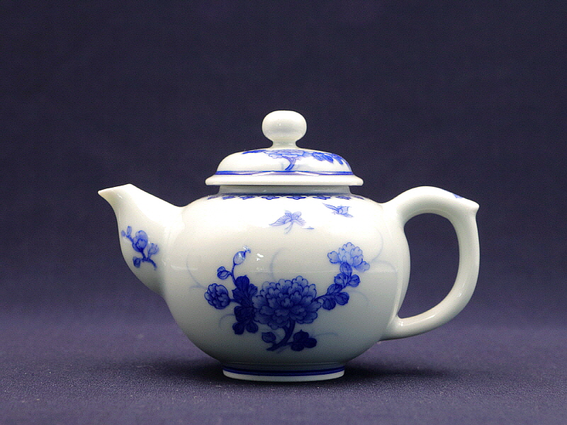 40. 청화 화접문