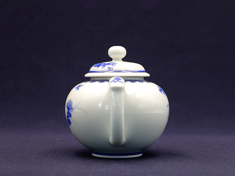 40. 청화 화접문