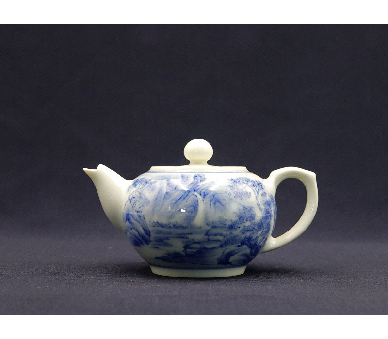 73. 청화 산수문