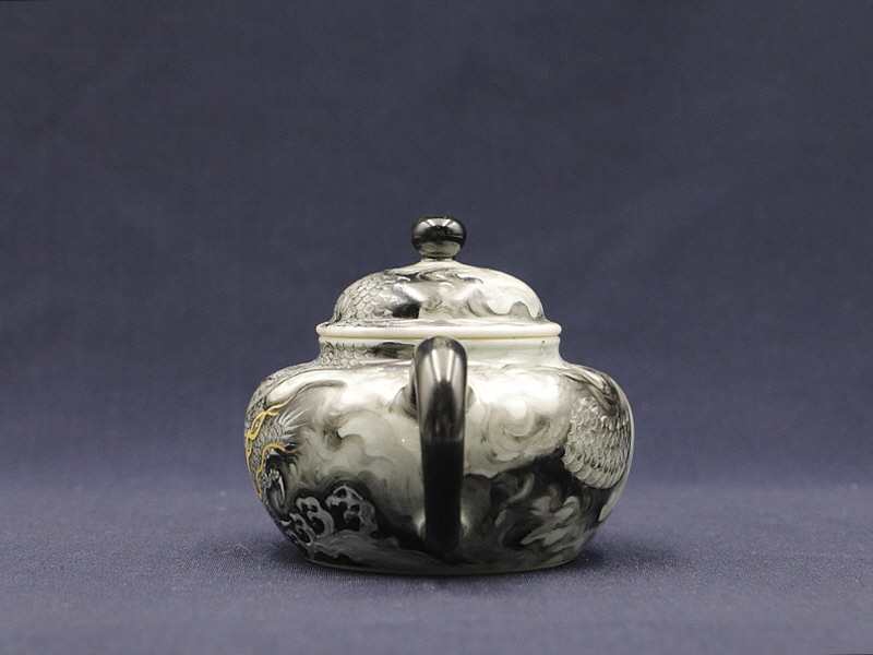 22. 흑채 묘금운룡문