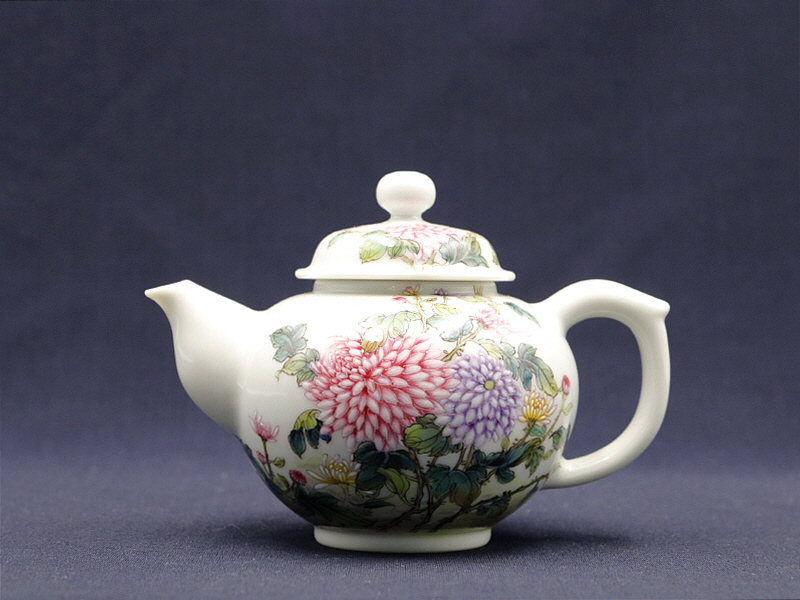 26. 법랑채 국화문