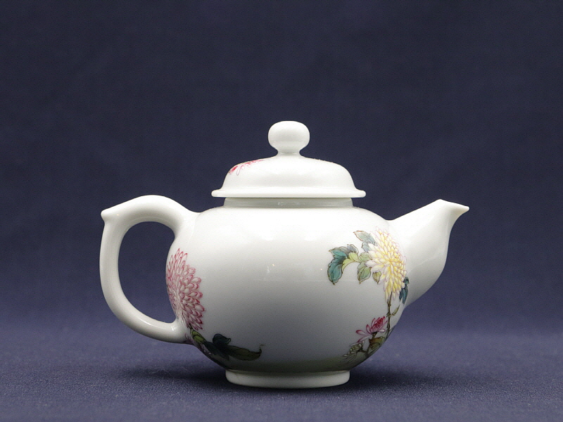 26. 법랑채 국화문