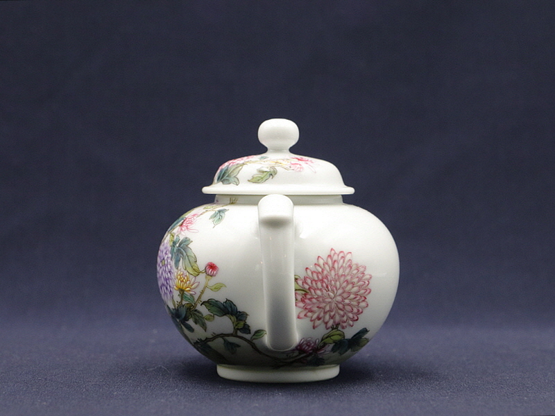 26. 법랑채 국화문