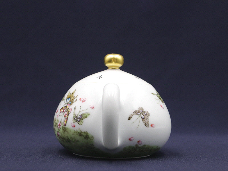 29. 법랑채 화접문