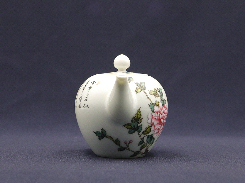 32. 분채 목단문