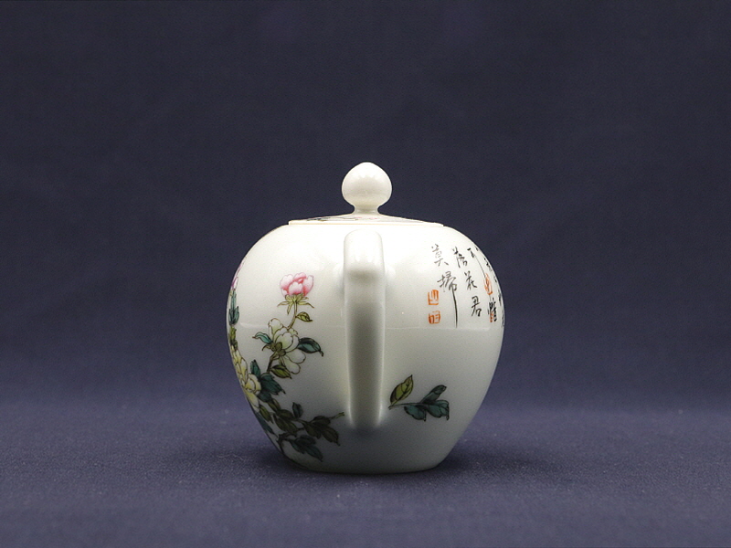 32. 분채 목단문