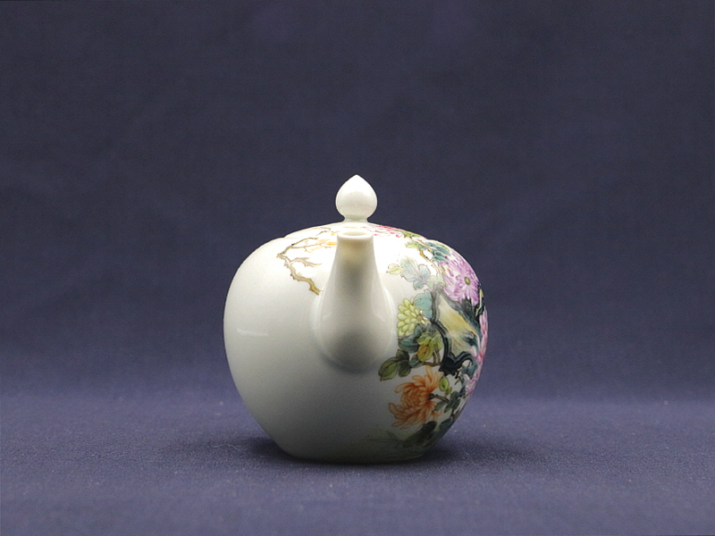 33. 법랑채 석국도문