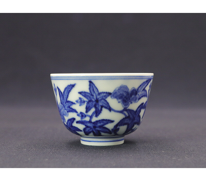 15. 청화 규화문