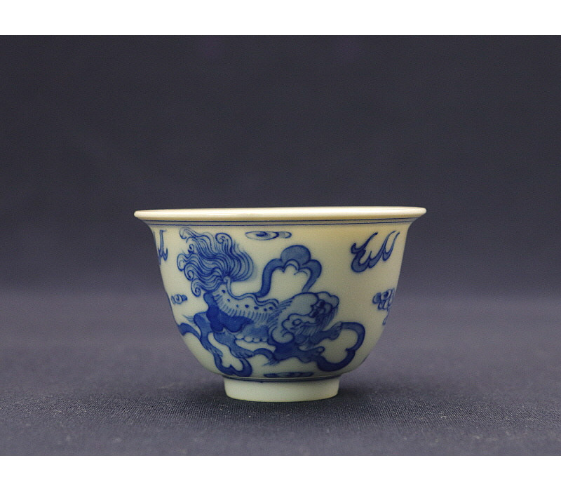 29. 청화 사자희구문