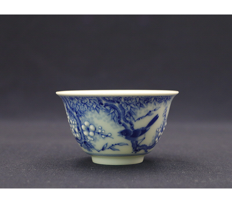 31. 청화 매죽조문