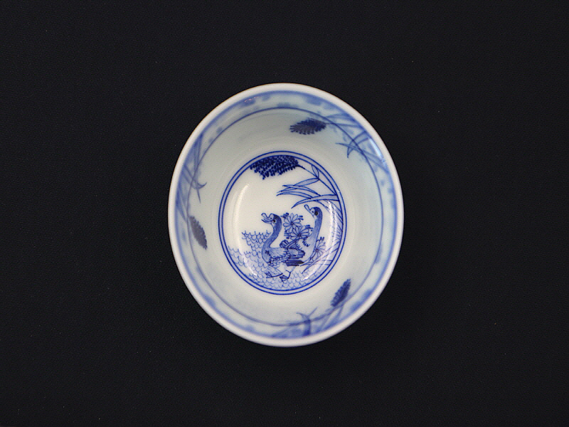 32. 청화 매석죽내로안문