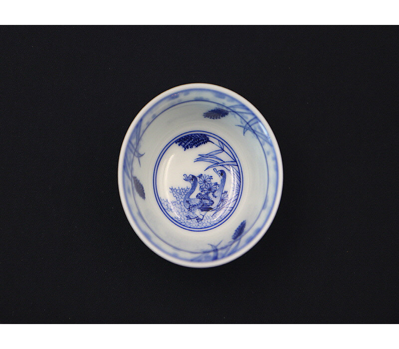 32. 청화 매석죽내로안문