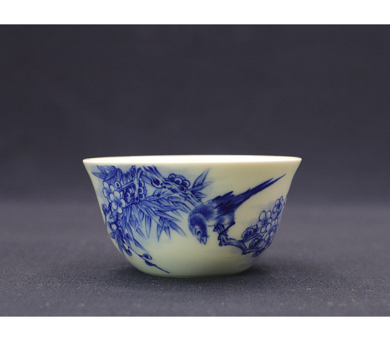 35. 청화 매죽조문