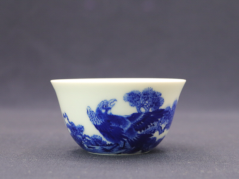 37. 청화 웅응도문