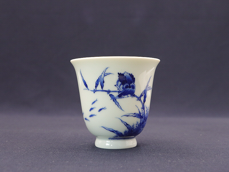 47. 청화 단취문주인배