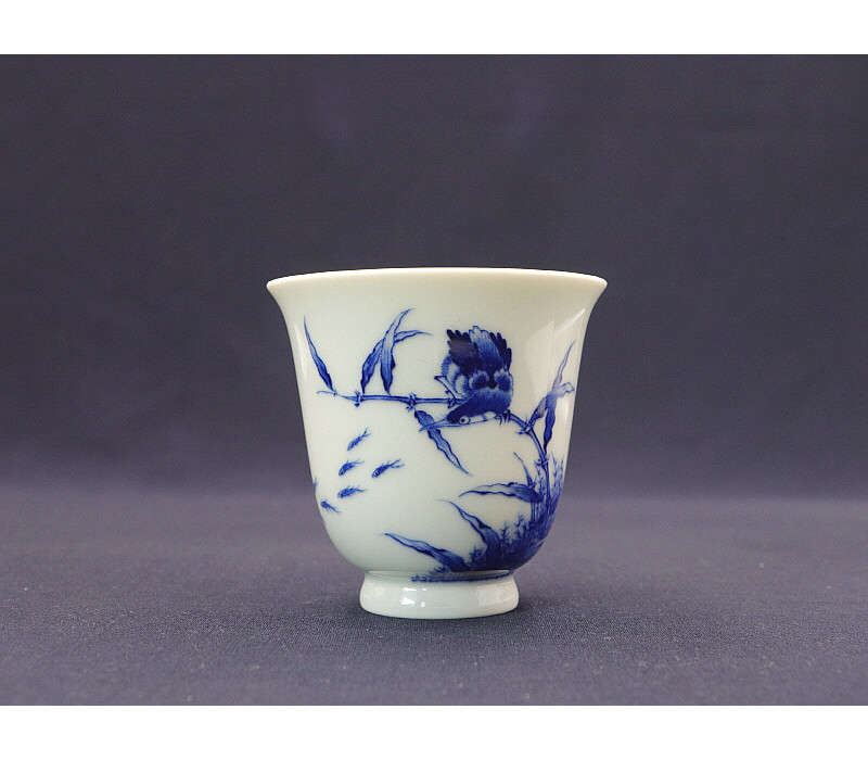 47. 청화 단취문주인배