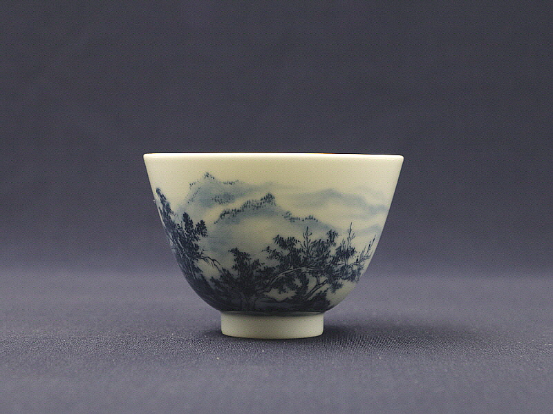 60. 청화 수묵담채산수문