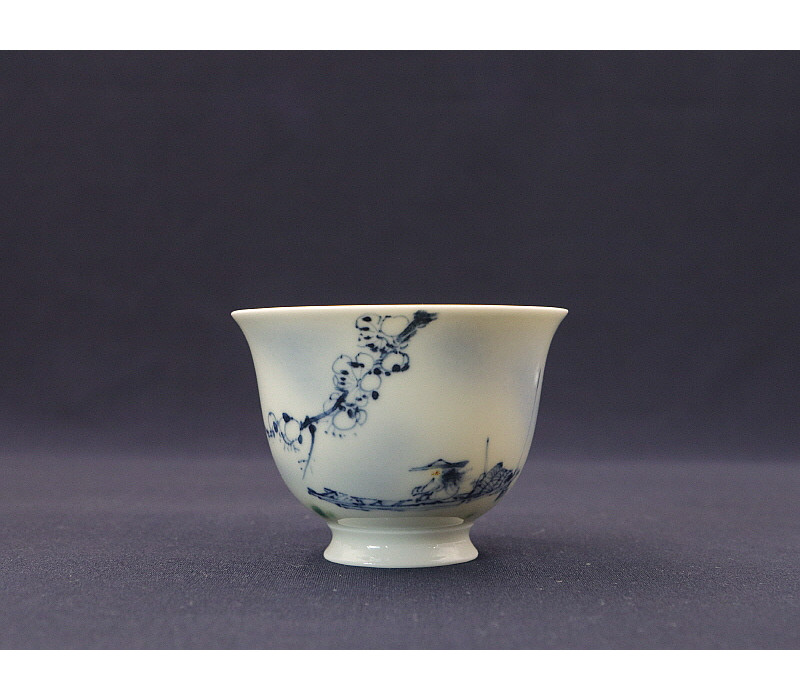 71. 청화유리홍 매주문