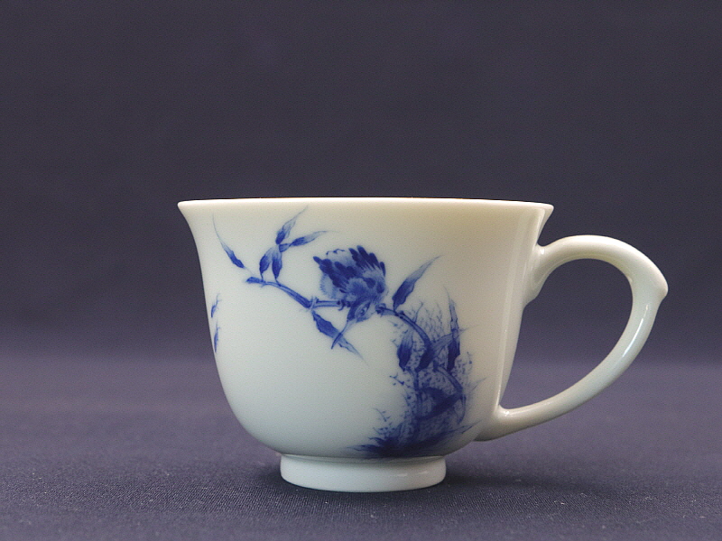 청화 단취문잔탁