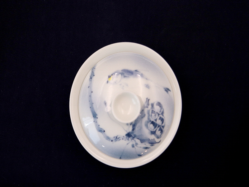 35. 청화유리홍 궐어연문