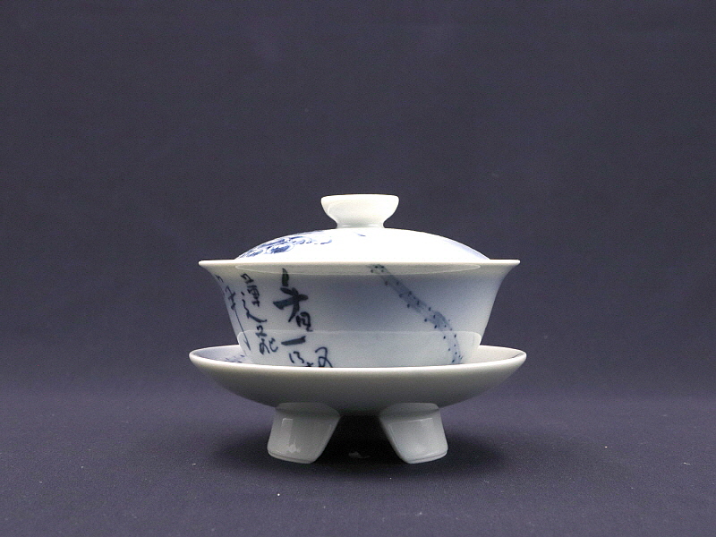 36. 청화유리홍 궐어연문