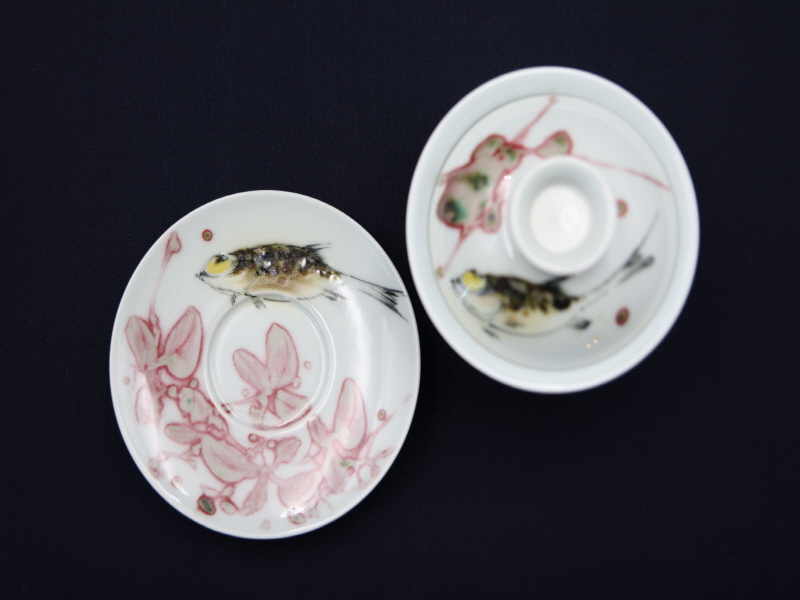 3. 청화유리홍 궐어연문