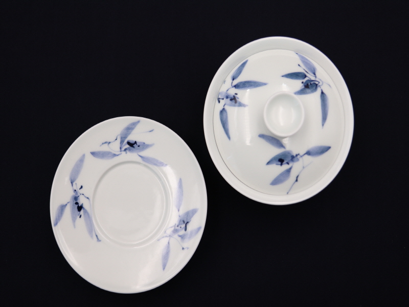 14. 청화 난화문