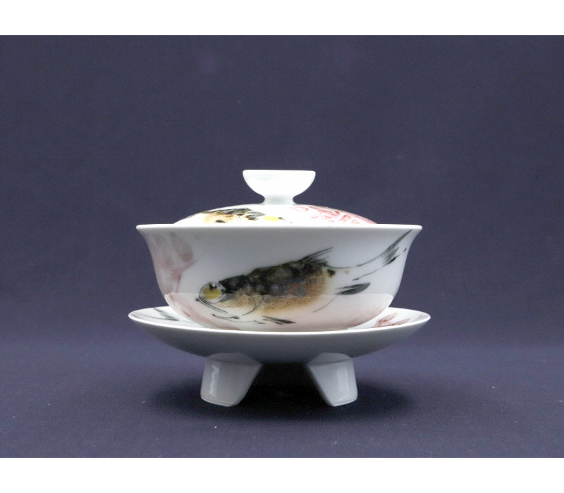 28. 청화유리홍 궐어연문