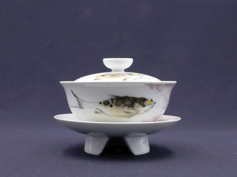 31. 청화유리홍 궐어연문