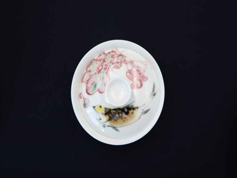 32. 청화유리홍 궐어연문