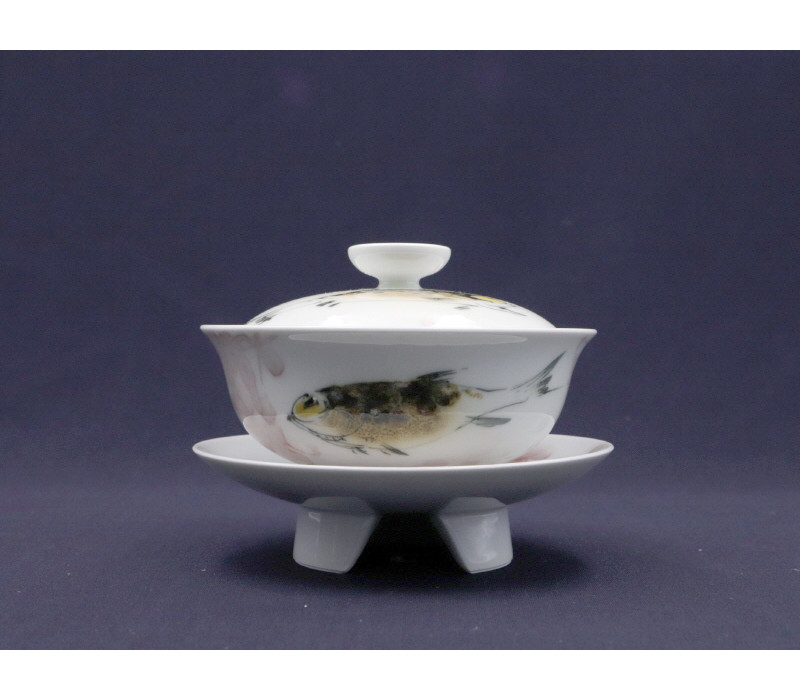 34. 청화유리홍 궐어연문