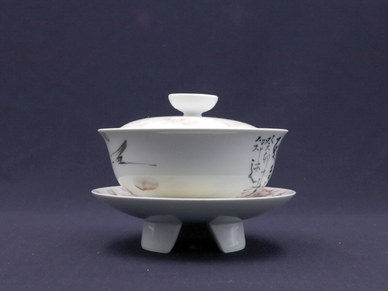 35. 청화유리홍 궐어연문