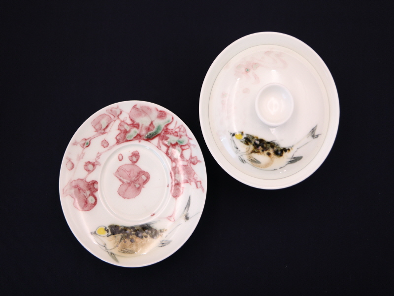 35. 청화유리홍 궐어연문