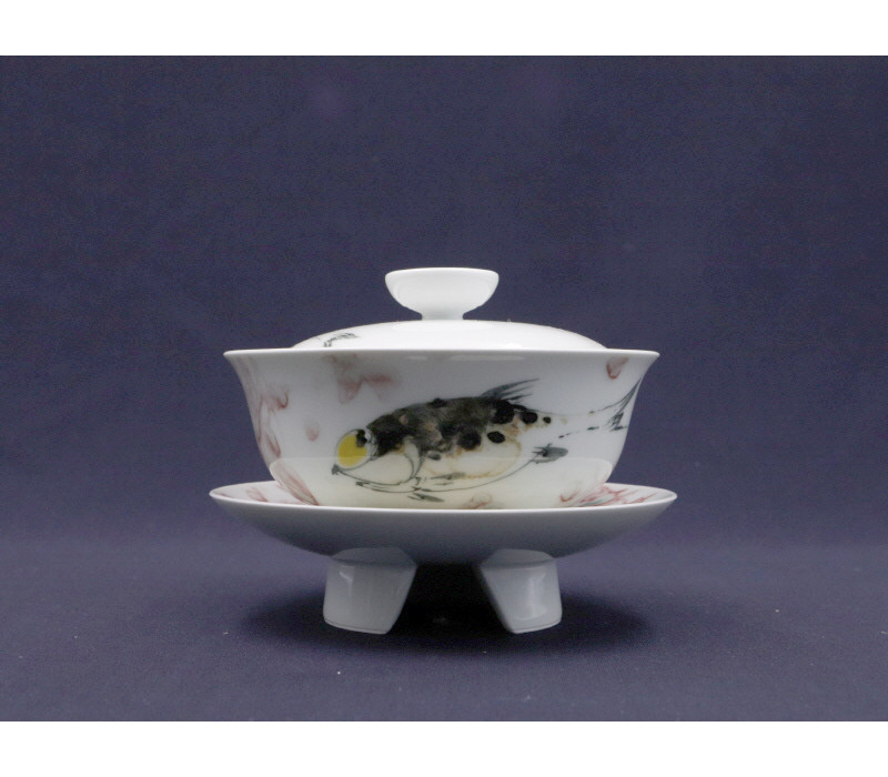 35. 청화유리홍 궐어연문