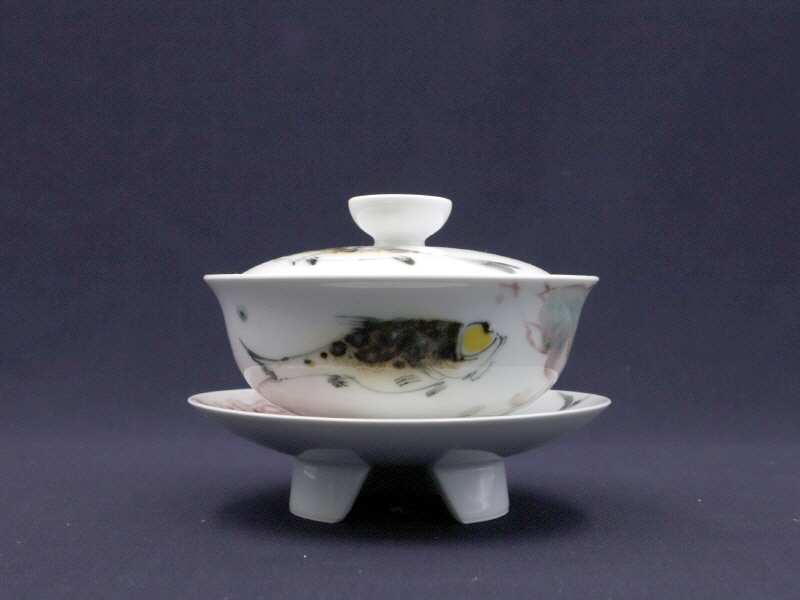 36. 청화유리홍 궐어연문