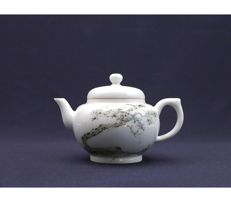 1. 청화유리홍 락은문