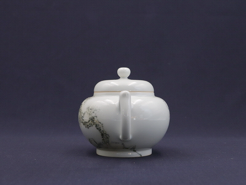 2. 청화유리홍 락은문