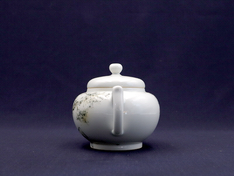 5. 청화유리홍 락은문