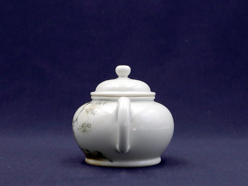 12. 청화유리홍 락은문