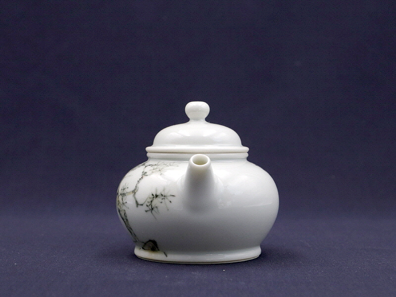 13.청화유리홍 락은문