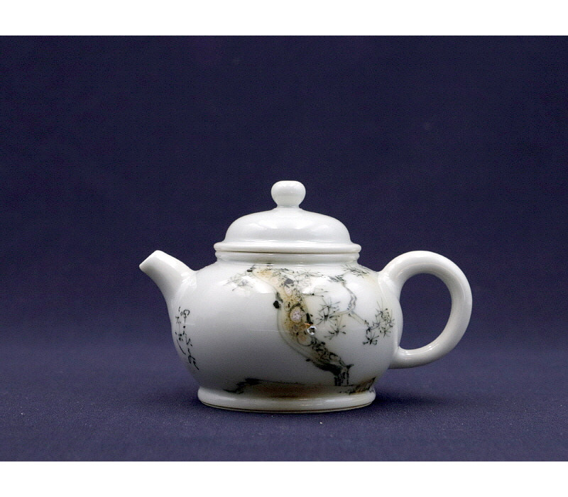 22. 청화유리홍 락은문