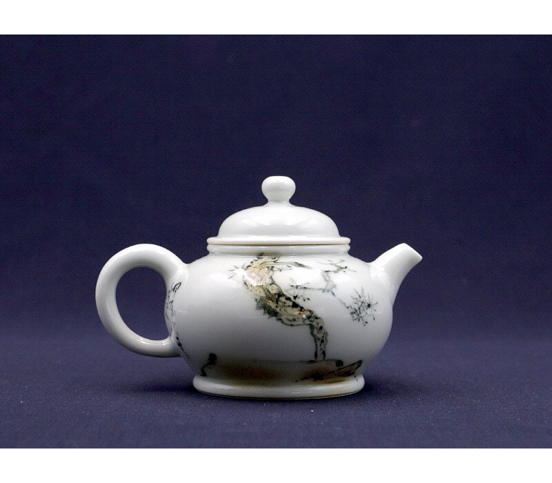 23. 청화유리홍 락은문