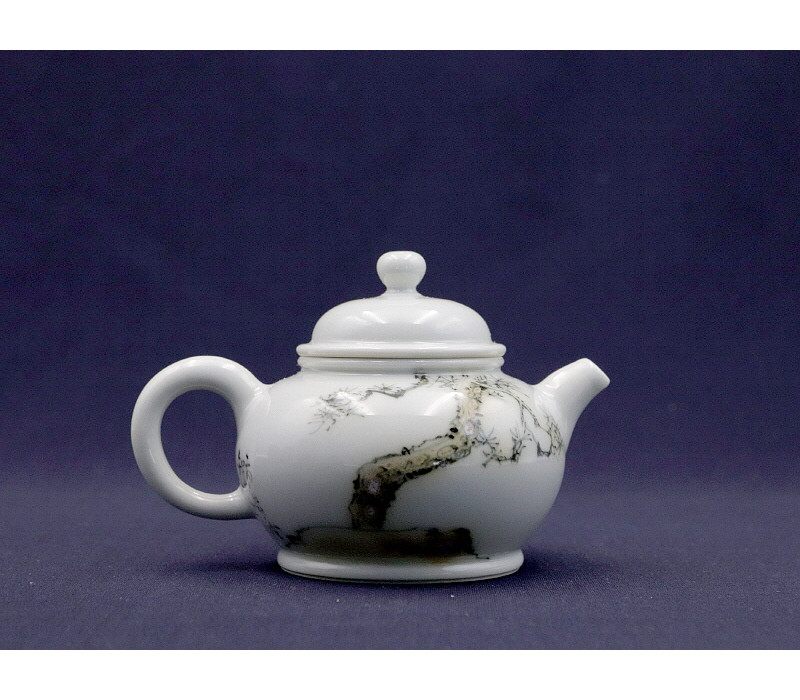 24. 청화유리홍 락은문