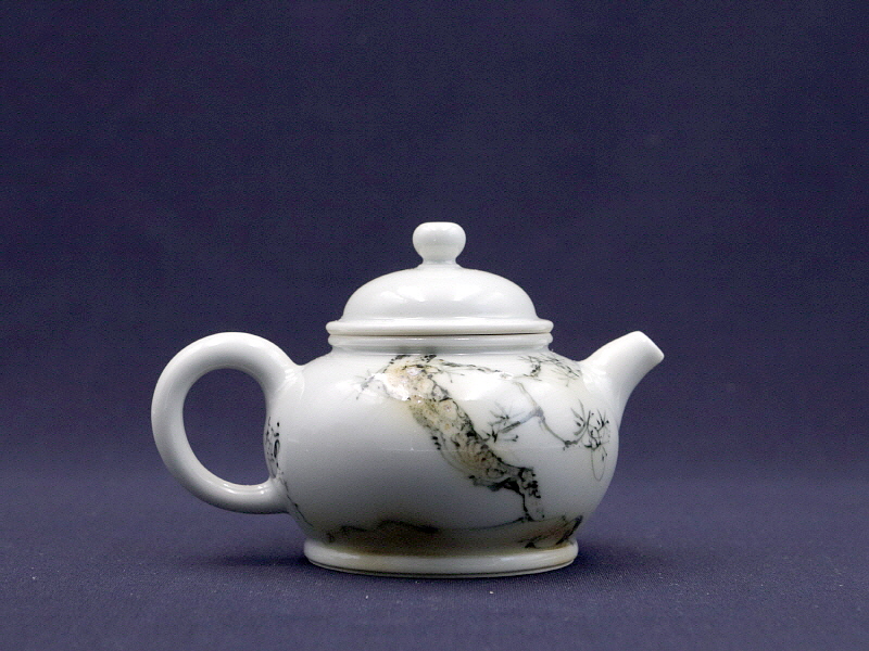 26. 청화유리홍 락은문