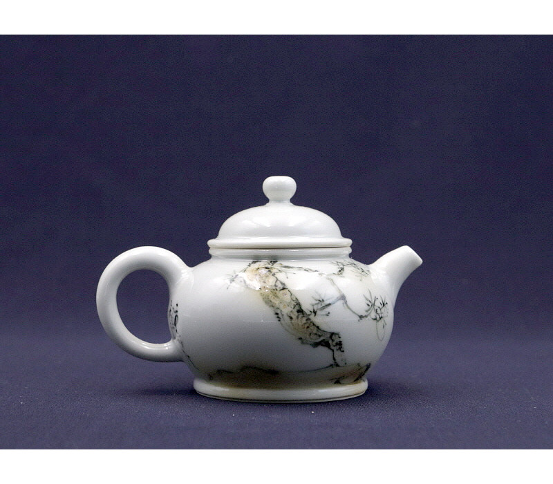 26. 청화유리홍 락은문