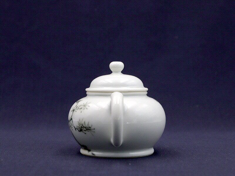 32. 청화유리홍 락은문