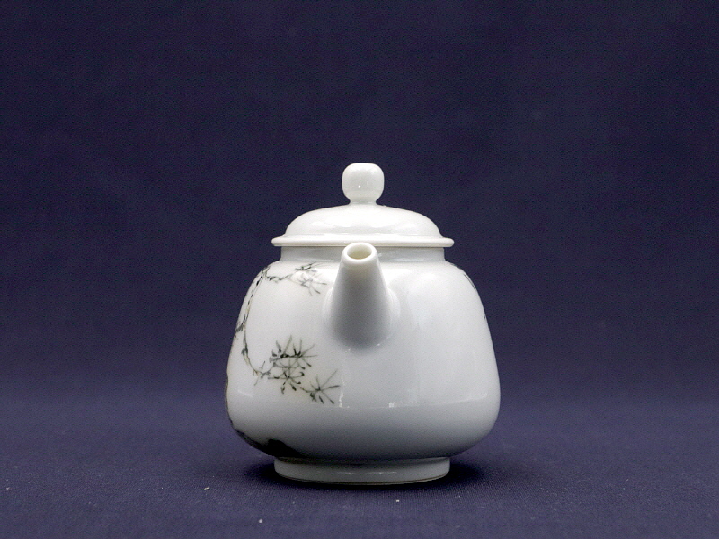 38. 청화유리홍 락은문