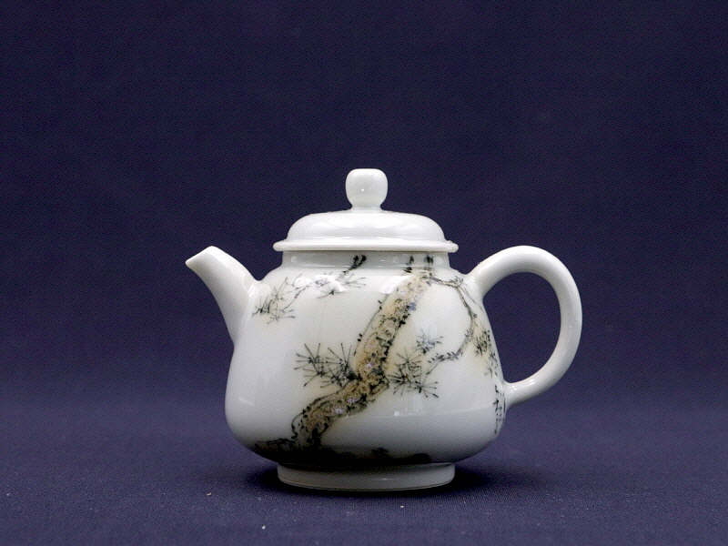 45. 청화유리홍 락은문